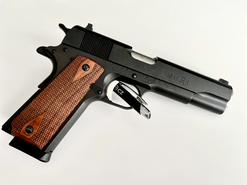 Remington 1911 R1