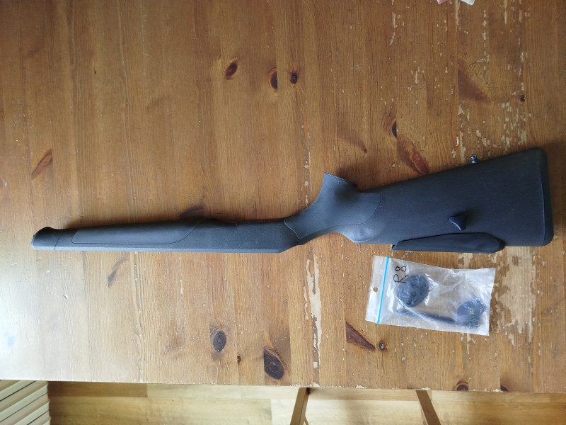 Blaser r8 professional pažba 
