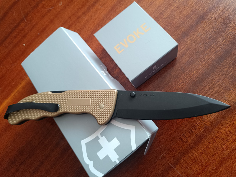 Victorinox evoke alox desert 