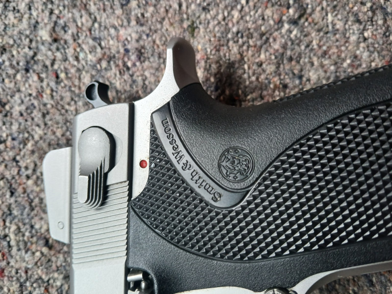 Smith Wesson, Springfield, 45 ACP.