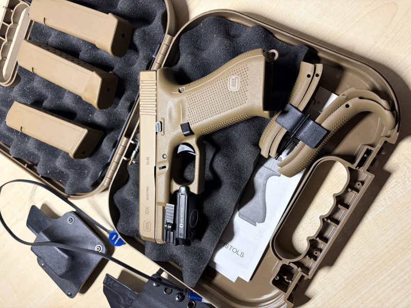 Glock 19X