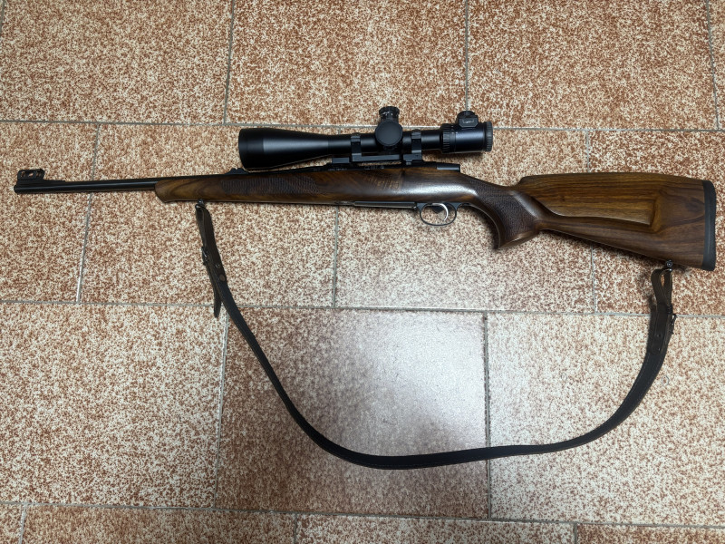 CZ 557 