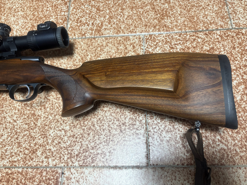 CZ 557 