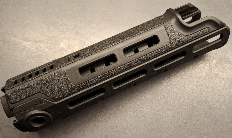 Předpažbí M-LOK Vanguard AR-15