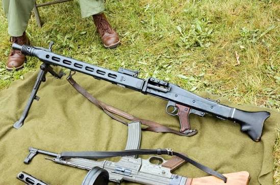 KOUPÍM MG42/ M53 nebo VZ58 Novohradského výhodou 