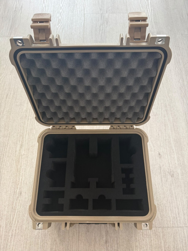 PELI 1400 DESERT + CUSTOM PĚNA PRO NVG