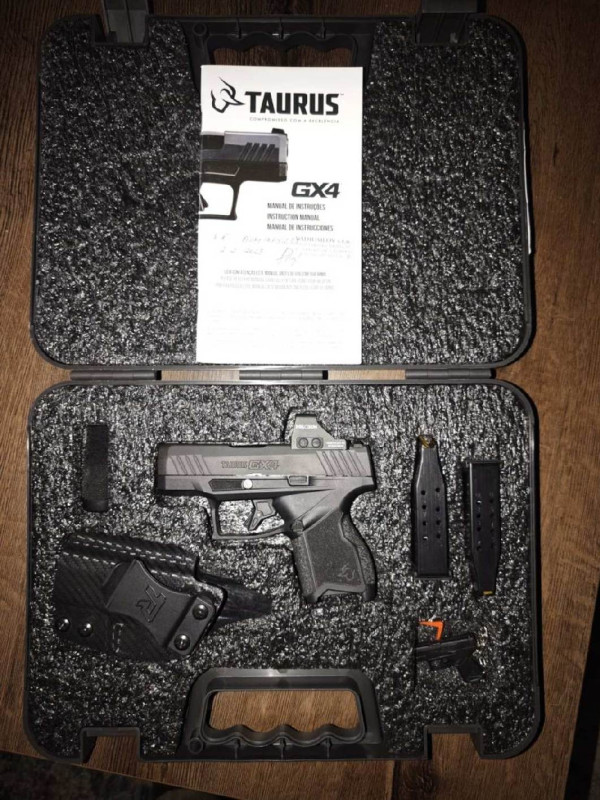 Taurus GX4  s montáží pro kolimátor