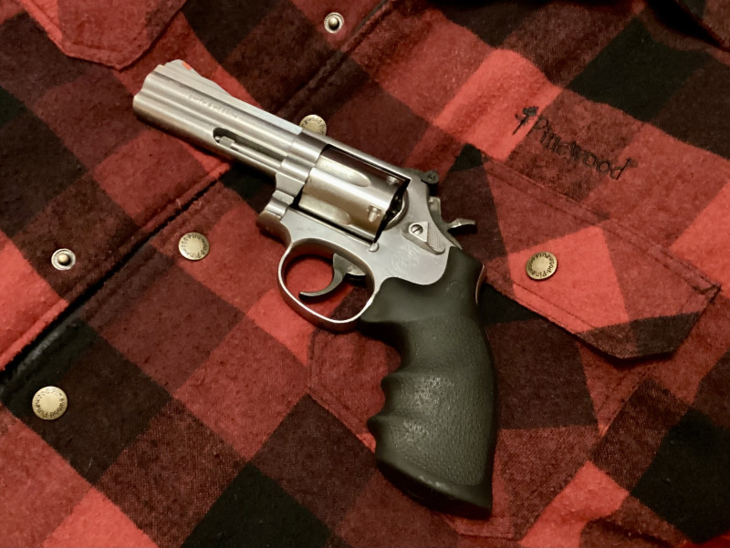 Ikonický revolver Smith and Wesson 686