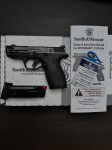 Smith & Wesson Bodyguard 2.0 Carry Comp .380 Auto jako nová