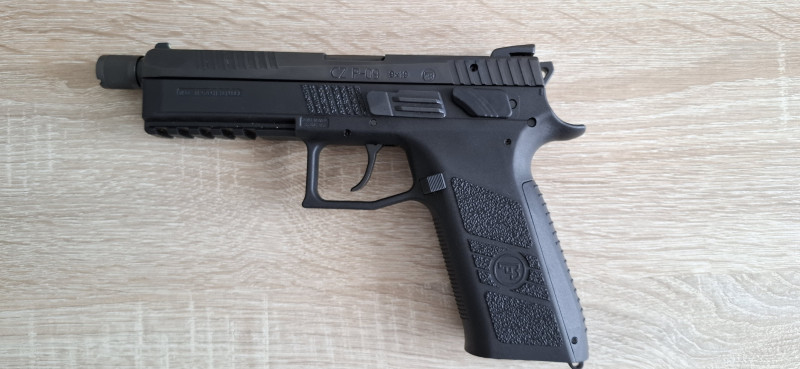 CZ P-09 SR