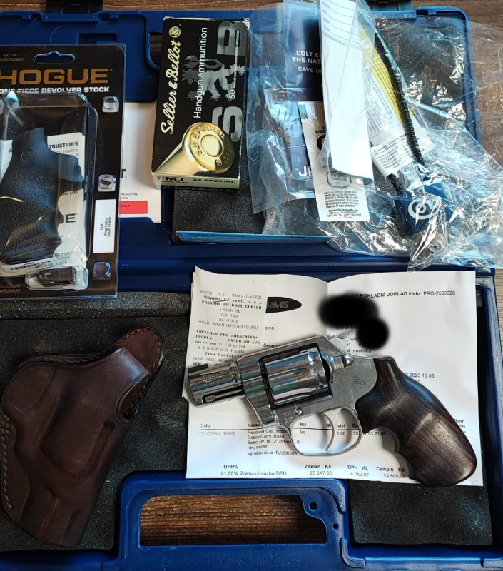 COLT Cobra Carry 38spec