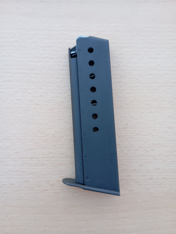Originální zásobník do pistole Walther P1/P38 