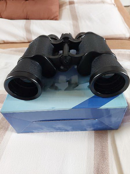 Dalekohled 10x40