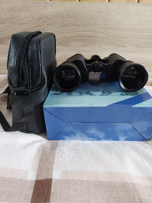 Dalekohled 10x40
