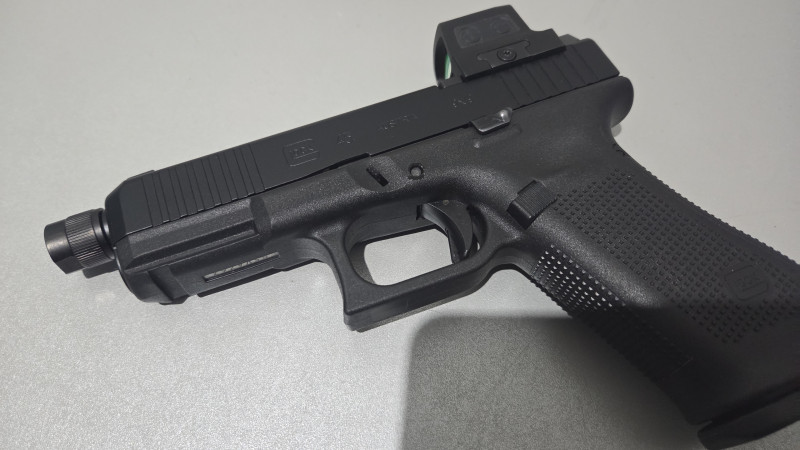Glock 45 ZÁVIT MOS + kolimátor Holosun 509T RD 
