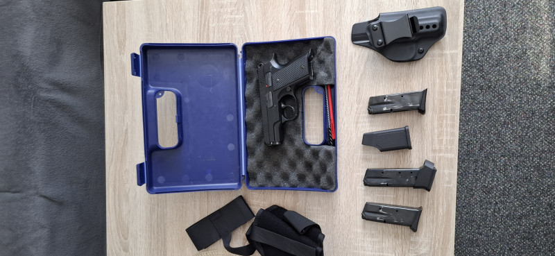 CZ 2075 RAMI