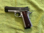 Prodej pistole