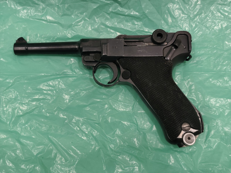 Pistole P08