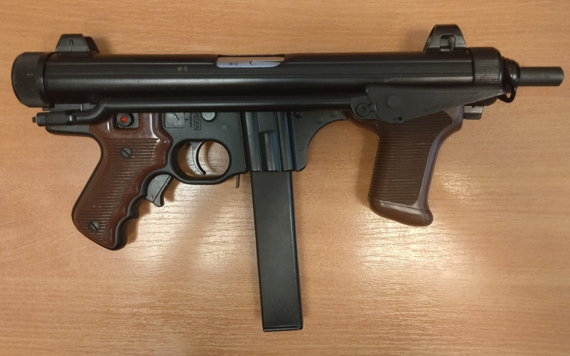 Puška samonabíjecí Beretta M12 ráže 9mm Luger 