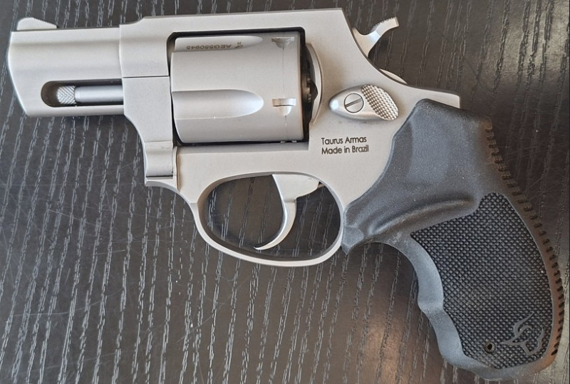 TAURUS 85S .38 Spc. 5 ran, matný nerez