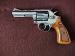 Revolver Taurus 689 Stainless 357 Magnum, sběratelský stav h