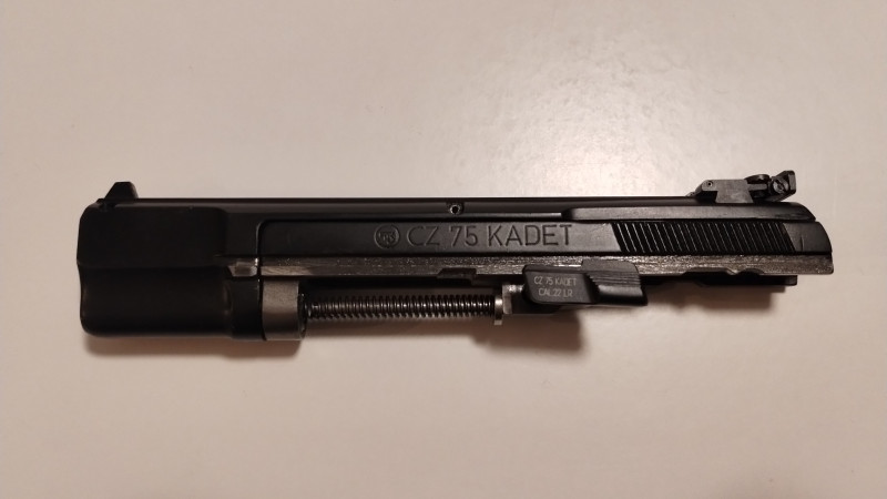 CZ 75 KADET